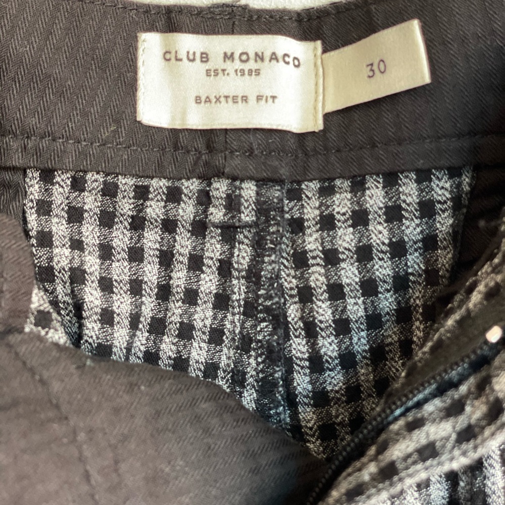 Club Monaco Baxter Fit Shorts